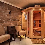 Jacuzzi Retreat, Ardennes