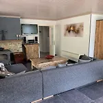 Jacuzzi Retreat, Ardennes Ferienhaus Filly