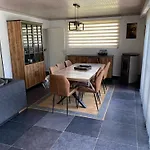 Jacuzzi Retreat, Ardennes * Filly