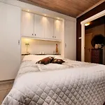 Jacuzzi Retreat, Ardennes Filly