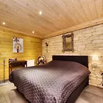 Jacuzzi Retreat, Ardennes Filly