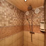 Jacuzzi Retreat, Ardennes * Filly