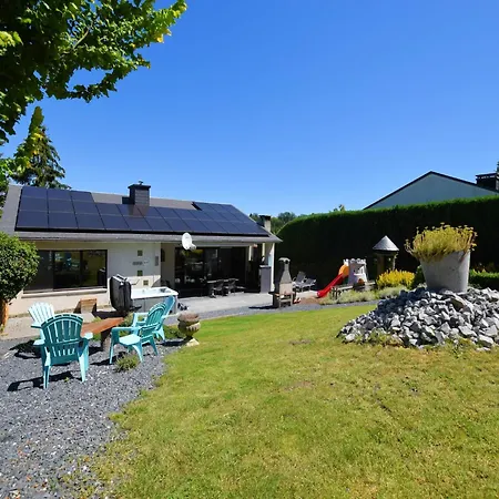 Jacuzzi Retreat, Ardennes * Filly