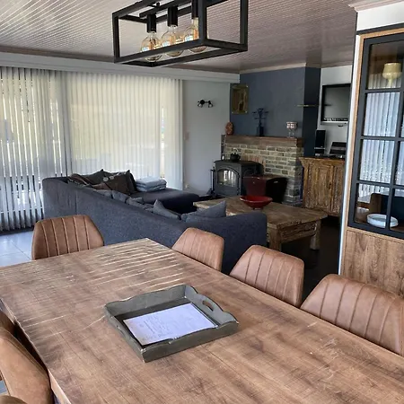 Jacuzzi Retreat, Ardennes Сasa de vacaciones