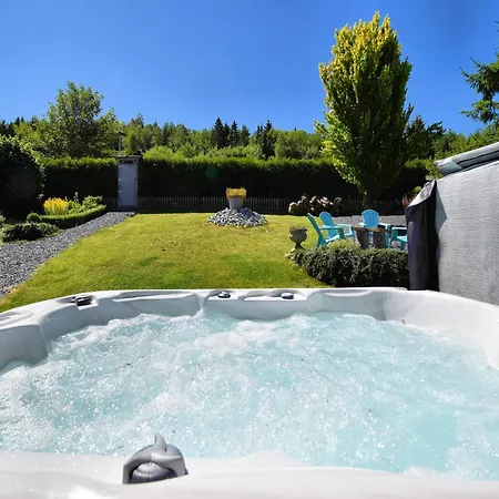 Σπίτι διακοπών Jacuzzi Retreat, Ardennes