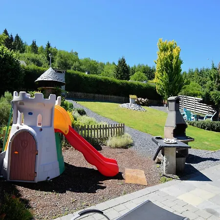 Jacuzzi Retreat, Ardennes Ferienhaus Filly