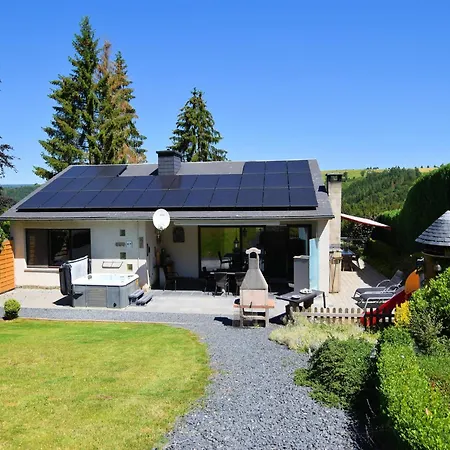 Vakantiehuis Jacuzzi Retreat, Ardennes